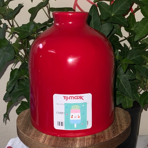 Rae Dunn KISSES Flower Vase - Picture 6 of 7